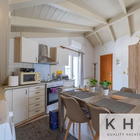 شقة Panoramic View Loft In أرغوستولي